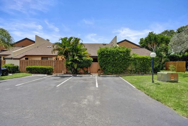 3810 Nw 77th Avenue, Davie