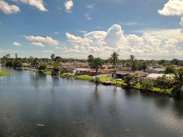 2711 Nw 104th Avenue #404, Sunrise