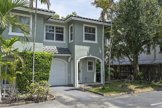 2 of 40 - 808 Sw 4th Avenue, Fort Lauderdale, FL