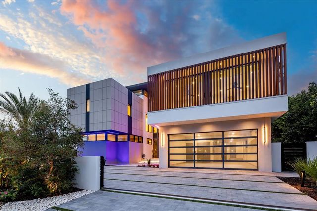 5 of 63 - 1400 W Lake Drive, Fort Lauderdale, FL