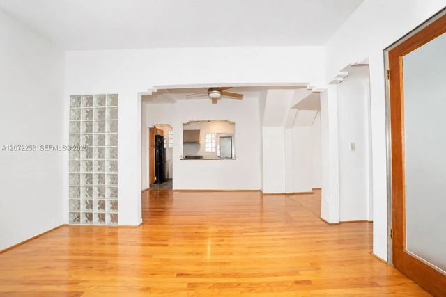 4 of 25 - 1145 Meridian Avenue #9, Miami Beach, FL