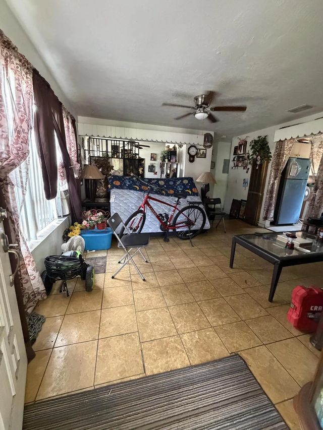 4 of 11 - 1310 11th Street, West Palm Beach, FL