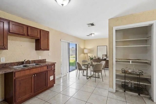 3 of 31 - 6516 Sw 33rd Street, Miramar, FL