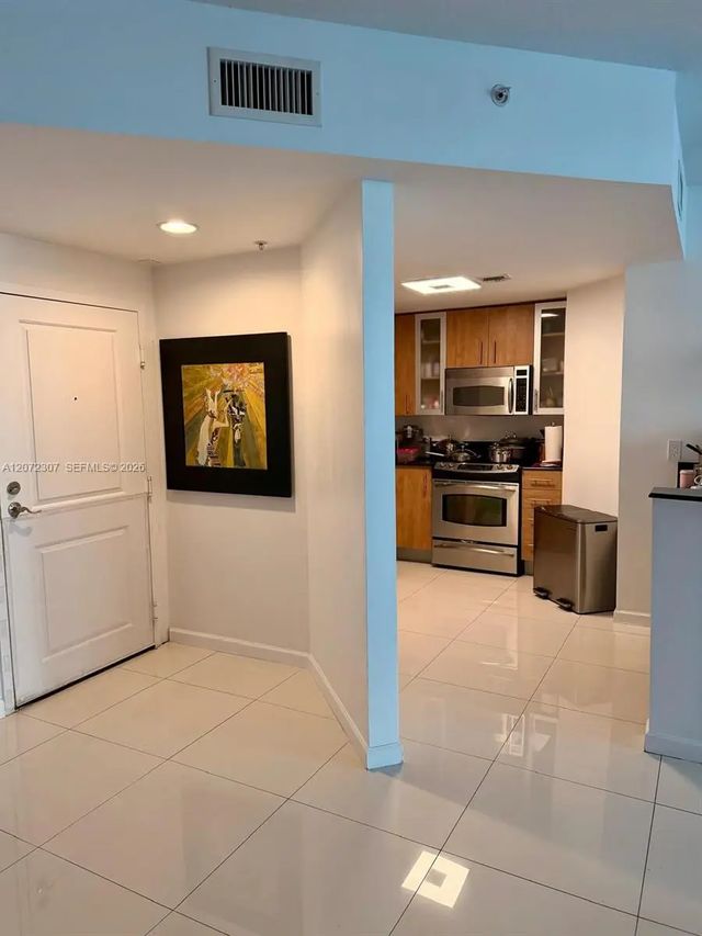 4 of 21 - 7900 Harbor Island Drive #505, North Bay Village, FL
