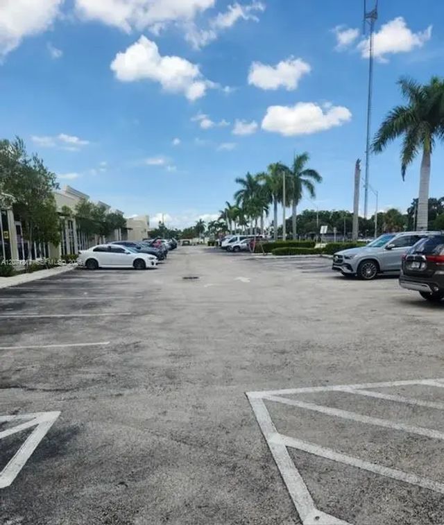 4500 W Hallandale Beach Boulevard #2, Hollywood