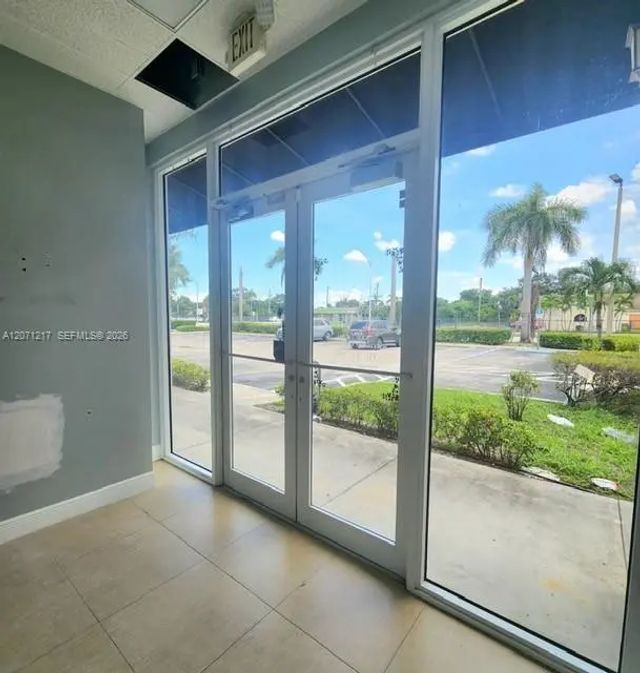 2 of 22 - 4500 W Hallandale Beach Boulevard #2, Hollywood, FL