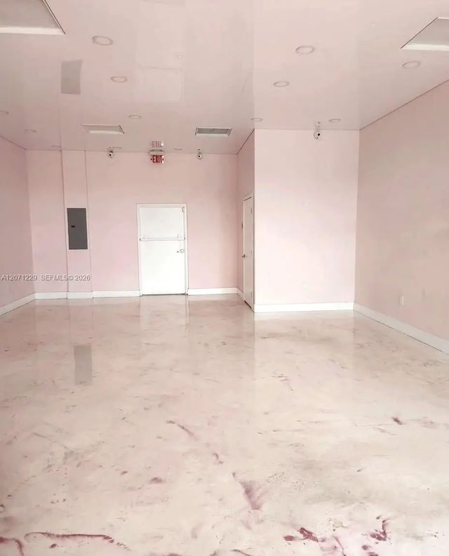 2 of 11 - 4500 W Hallandale Beach Boulevard #6, Hollywood, FL