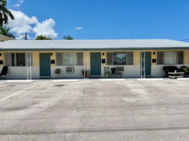 1241 Se 3rd Street #1-4, Deerfield Beach