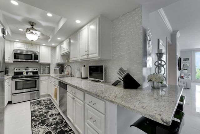 2 of 31 - 3450 S Ocean Boulevard #424, Palm Beach, FL