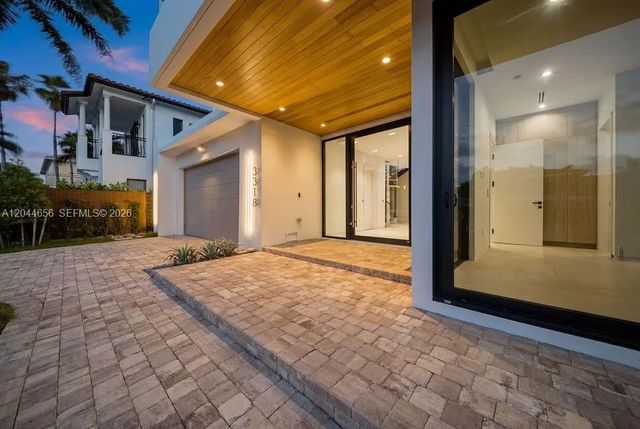 2 of 73 - 3318 Ne 16th Place, Fort Lauderdale, FL