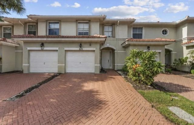 6119 Seminole Gardens Circle, Riviera Beach