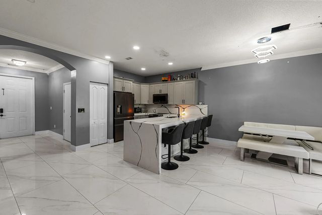 5 of 28 - 6119 Seminole Gardens Circle, Riviera Beach, FL