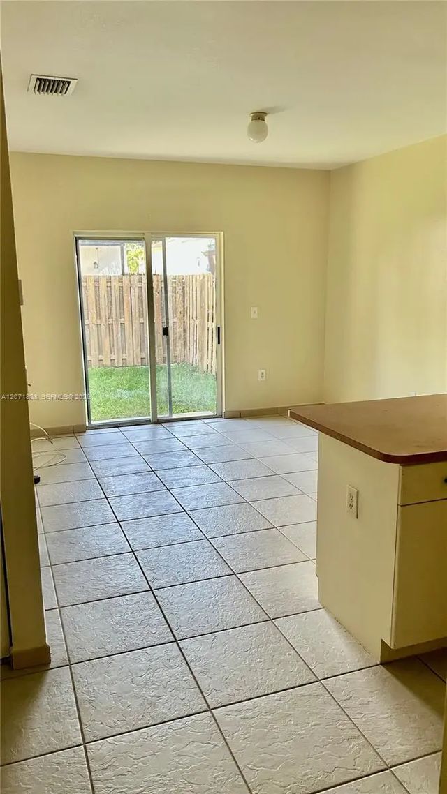 5 of 17 - 1615 Sw 3rd Court, Homestead, FL