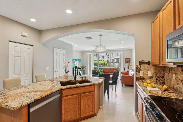 3 of 27 - 9070 Tremezzo Lane, Boynton Beach, FL