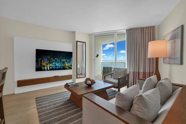 5 of 60 - 505 N Fort Lauderdale Beach Boulevard #1105, Fort Lauderdale, FL