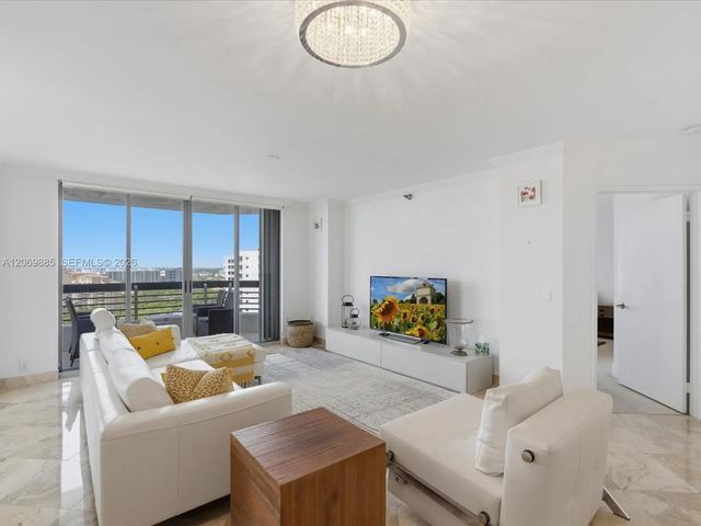 2 of 29 - 3400 Ne 192nd Street #2001, Aventura, FL