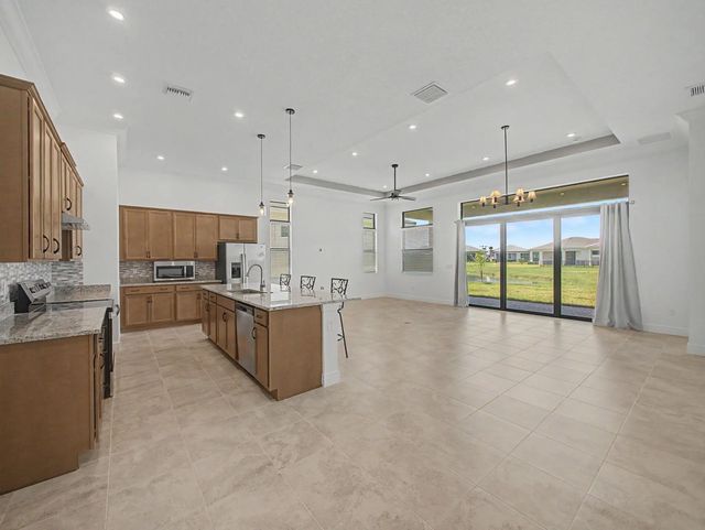 2 of 29 - 8623 Sw Cantante Way, Port St. Lucie, FL