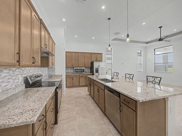 3 of 29 - 8623 Sw Cantante Way, Port St. Lucie, FL