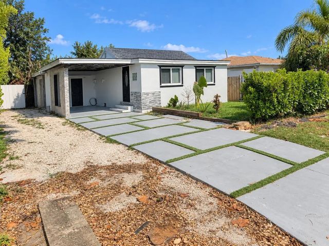 7936 Terrace Road, Lake Worth