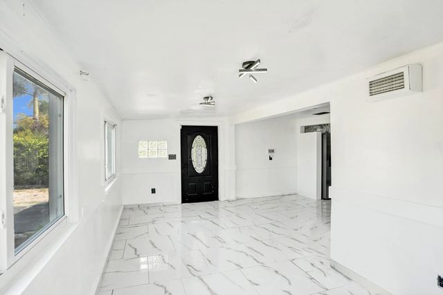 5 of 28 - 7936 Terrace Road, Lake Worth, FL