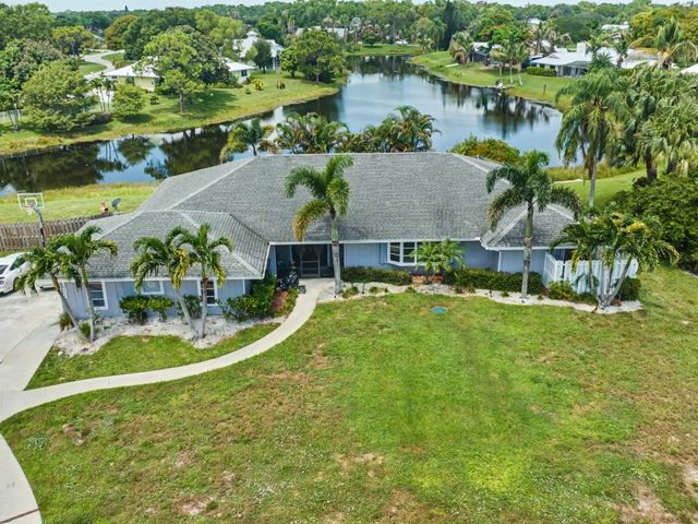 2185 Ne Ocapi Court, Jensen Beach