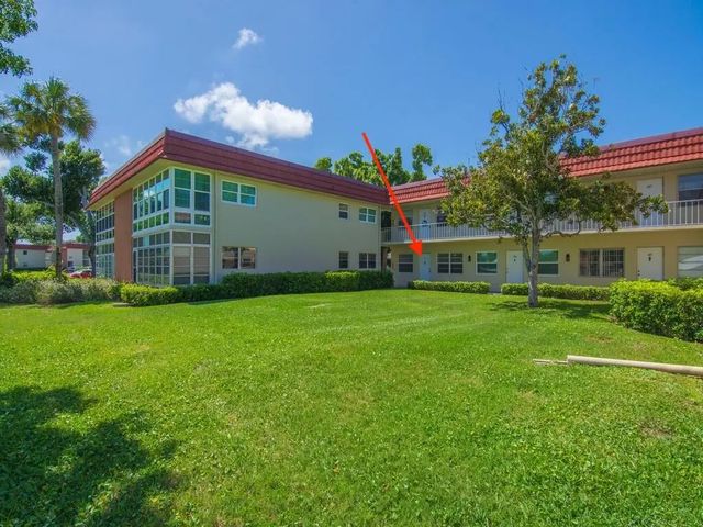 2 of 33 - 24 Pine Arbor Lane #103, Vero Beach, FL