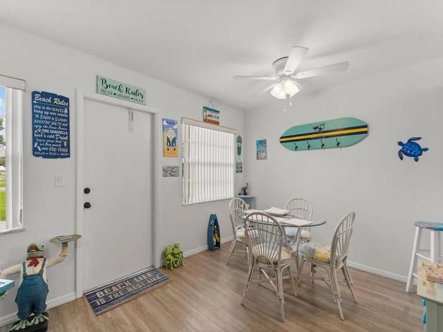 4 of 33 - 24 Pine Arbor Lane #103, Vero Beach, FL
