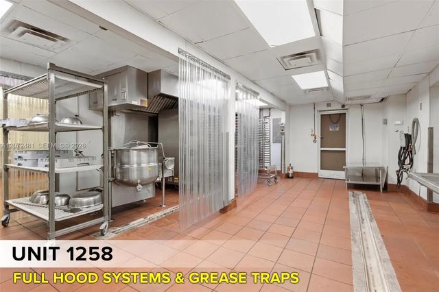 4 of 17 - 1258 Sw Biltmore Street, , FL