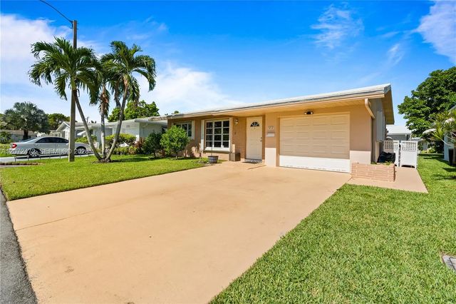 3 of 42 - 5713 Nw 68th Terrace, Tamarac, FL