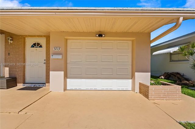 4 of 42 - 5713 Nw 68th Terrace, Tamarac, FL
