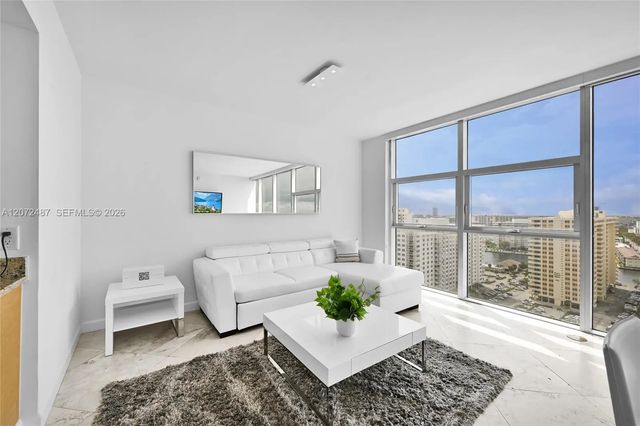 4 of 30 - 1830 S Ocean Drive #1907, Hallandale Beach, FL