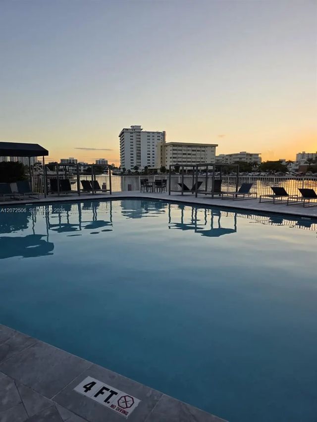 1833 S Ocean Drive #809, Hallandale Beach
