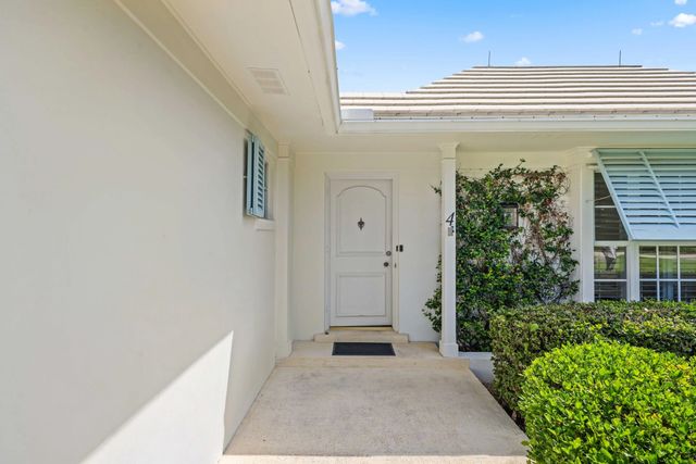 5 of 36 - 4 Country Club Circle, Village of Golf, FL