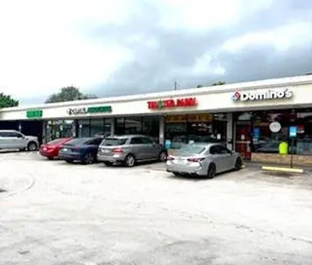 2 of 8 - 400 E Oakland Park Boulevard #404, Oakland Park, FL