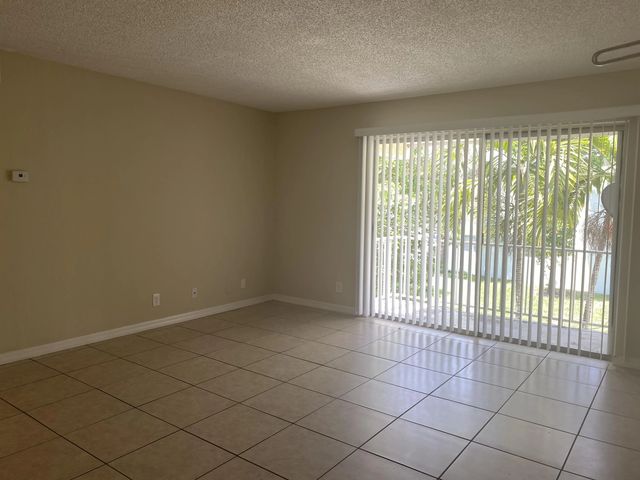 5 of 47 - 409 Executive Center Drive #211, West Palm Beach, FL
