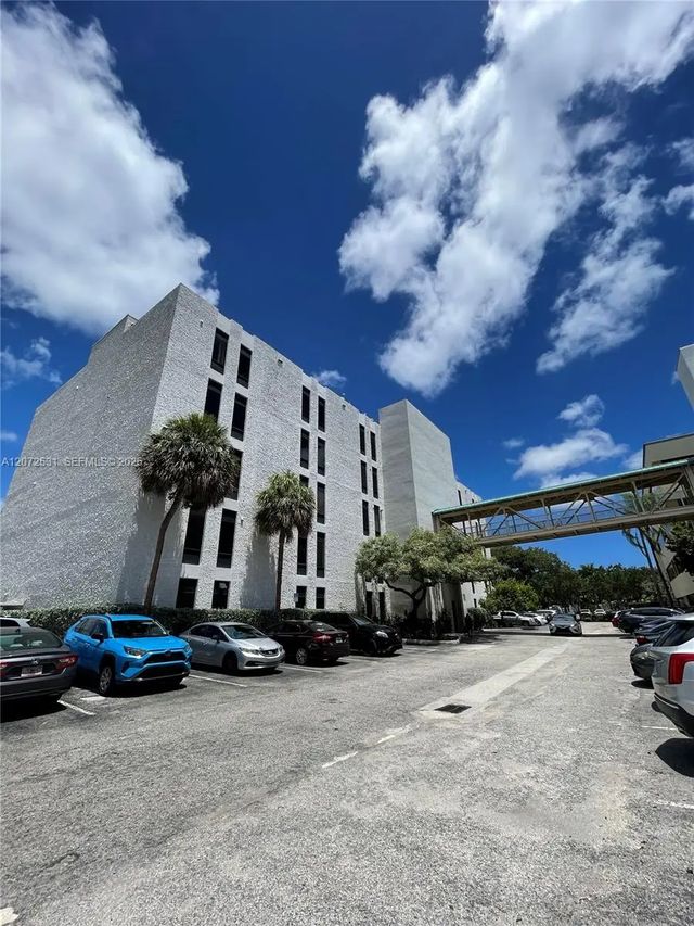 3 of 35 - 3700 Washington Street #500a, Hollywood, FL