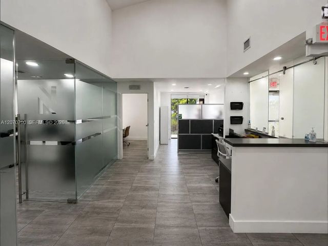 1985 Nw 88th Court, Doral