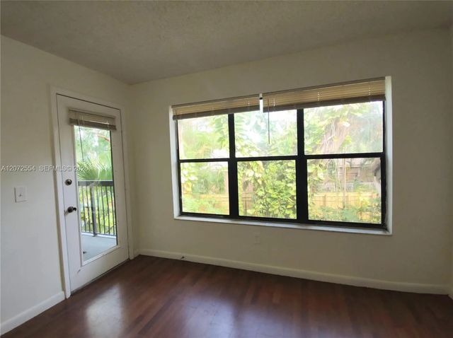 3 of 18 - 4241 W Mcnab Road #27, Pompano Beach, FL