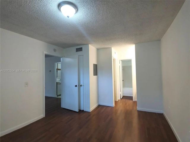 5 of 18 - 4241 W Mcnab Road #27, Pompano Beach, FL