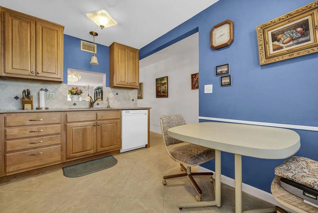 2 of 29 - 2202 Lucaya Bend #c3, Coconut Creek, FL
