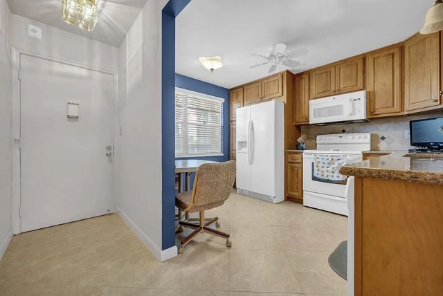 4 of 29 - 2202 Lucaya Bend #c3, Coconut Creek, FL