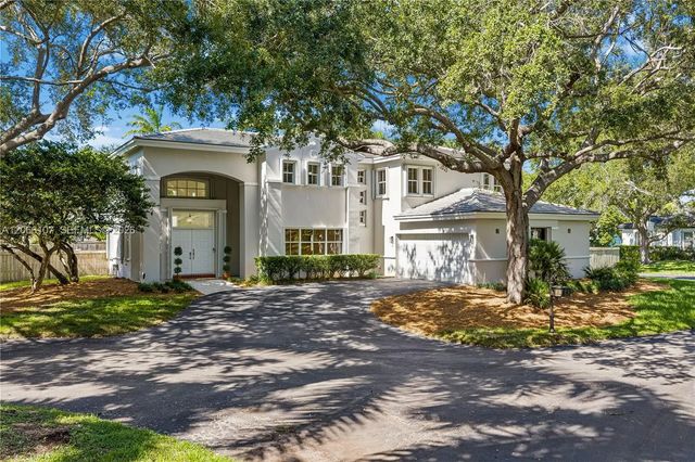 7605 Sw 147th Street, Palmetto Bay