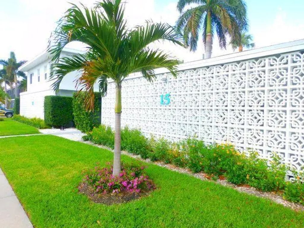 15 S Palmway, Lake Worth Beach