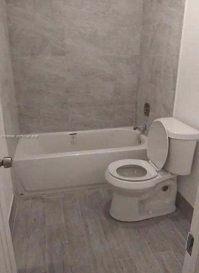 3 of 5 - 3009 Nw 204th Terrace, Miami Gardens, FL