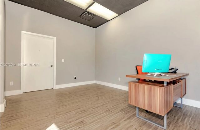 5 of 6 - 701 Ne 125th Street, North Miami, FL