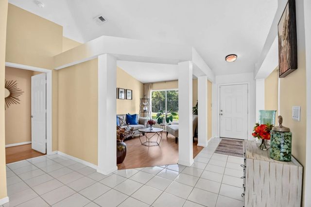 4 of 43 - 17855 89th Place N, Loxahatchee, FL