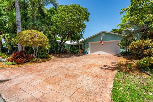 2823 Ne 35th Court, Lighthouse Point