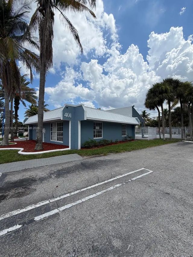 5 of 16 - 411 Executive Center Drive #109, West Palm Beach, FL