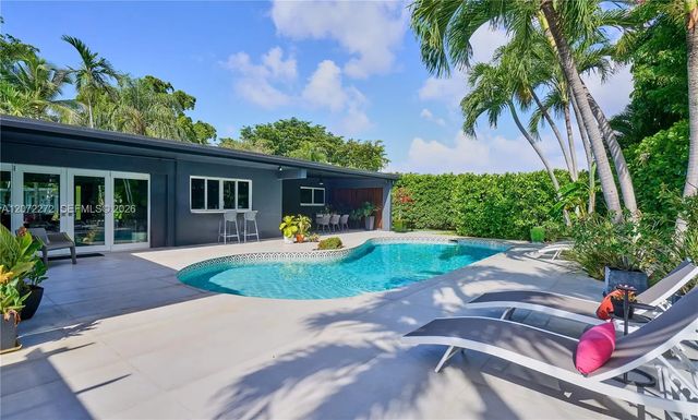 2155 Ne 191st Drive, North Miami Beach