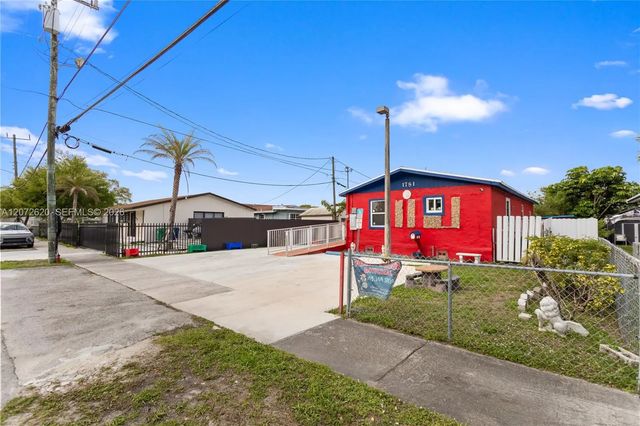 4 of 17 - 1781 Nw 152nd Terrace, Miami Gardens, FL